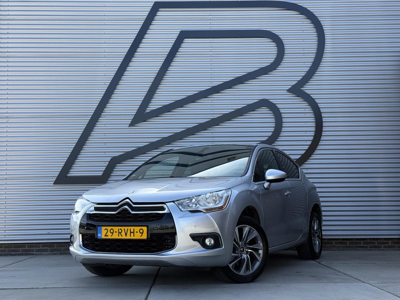 Citroën DS4 - 1.6 THP So Chic 1e Eigenaar|Trekhaak|Clima|Cruise|PDC V+A|KEtting vv in 2022|Goed Onderhou - AutoWereld.nl