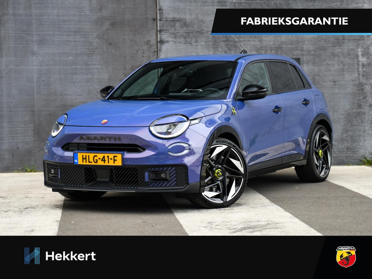 Abarth 600e - Scorpionissima 54 kWh 282pk Automaat KUIPSTOELEN | 20''LM | PDC + CAM. | ADAPT. CC | DODE - AutoWereld.nl