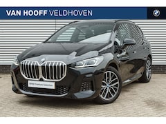 BMW 2-serie Active Tourer - 225e xDrive M Sport Automaat / Panoramadak / Sportstoelen / Achteruitrijcamera / M Adaptie