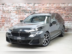 BMW 5-serie Touring - 520i High Executive M Sport Pakket Automaat / Panoramadak / Trekhaak / Comfortstoelen / La