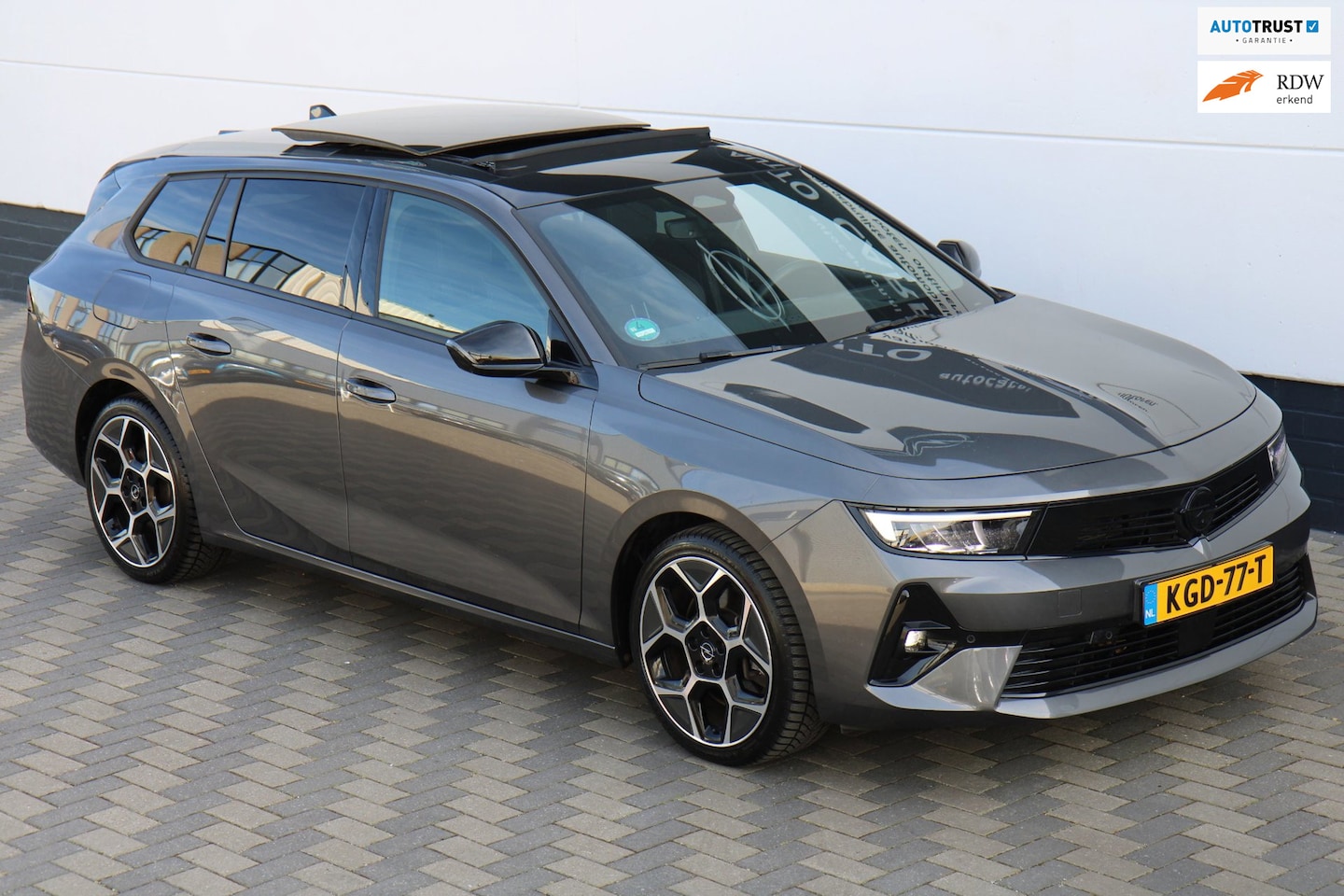 Opel Astra Sports Tourer - 1.6 Turbo GS PHEV Pano HUD BTW !! - AutoWereld.nl