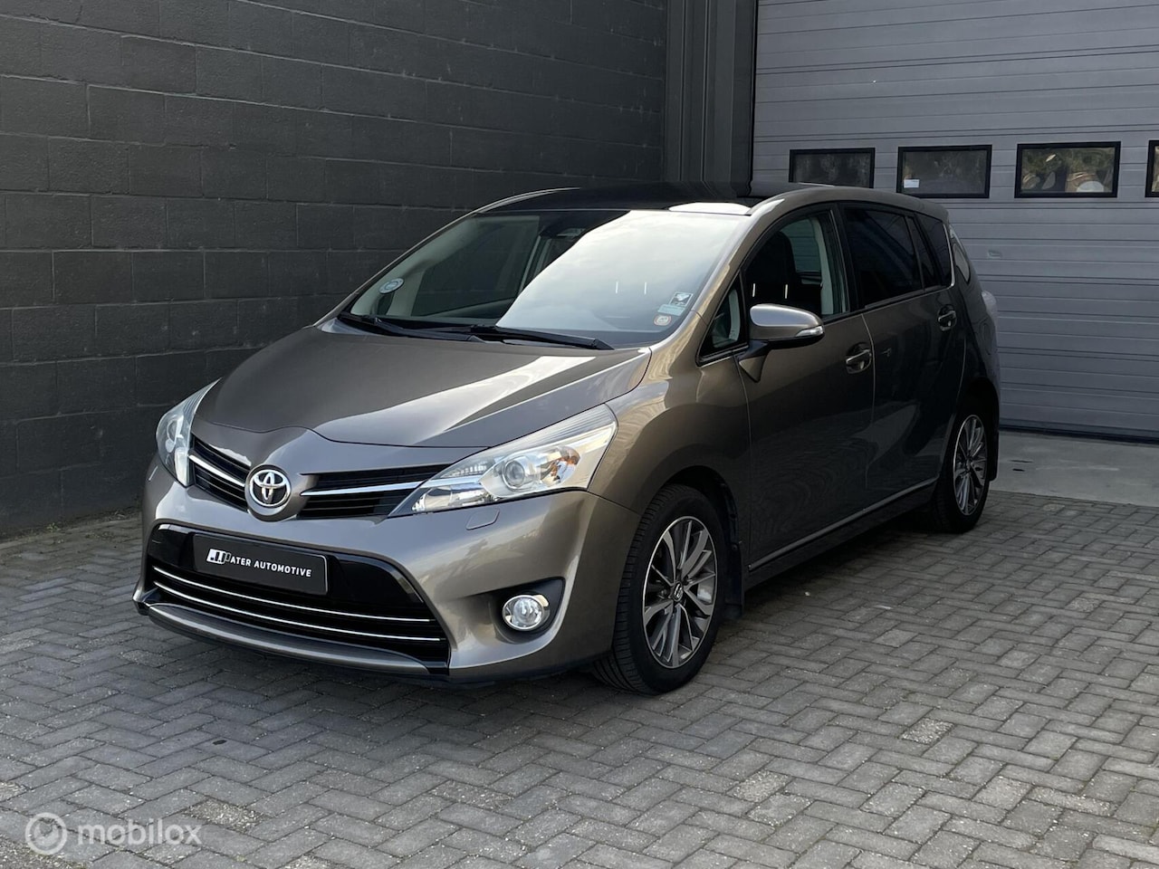 Toyota Verso - 1.8 VVT-i CVT Automaat | 7-Persoons | Trekhaak | - AutoWereld.nl