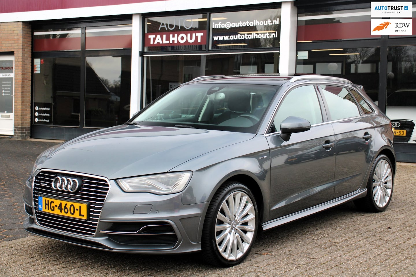 Audi A3 Sportback - 1.4 e-tron PHEV | PANORAMADAK | ALCANTARA/LEER | BANG&OLUFSEN | STOELVERWARMING - AutoWereld.nl