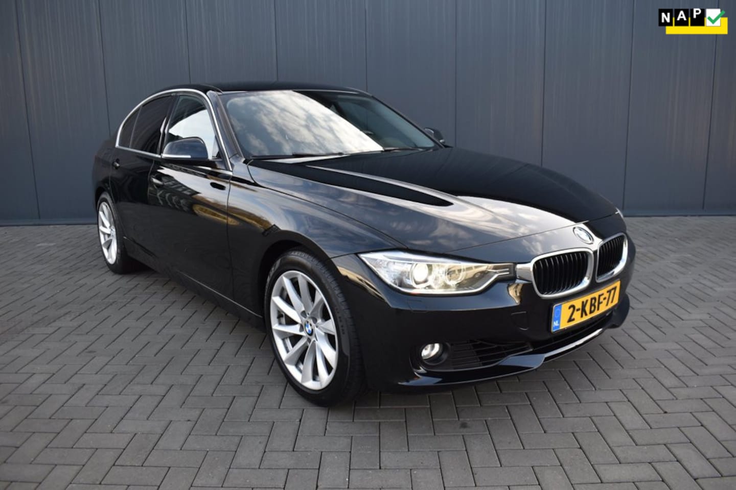 BMW 3-serie - 320i High Executive|AUT|XENON|SUPER NETTE AUTO| - AutoWereld.nl