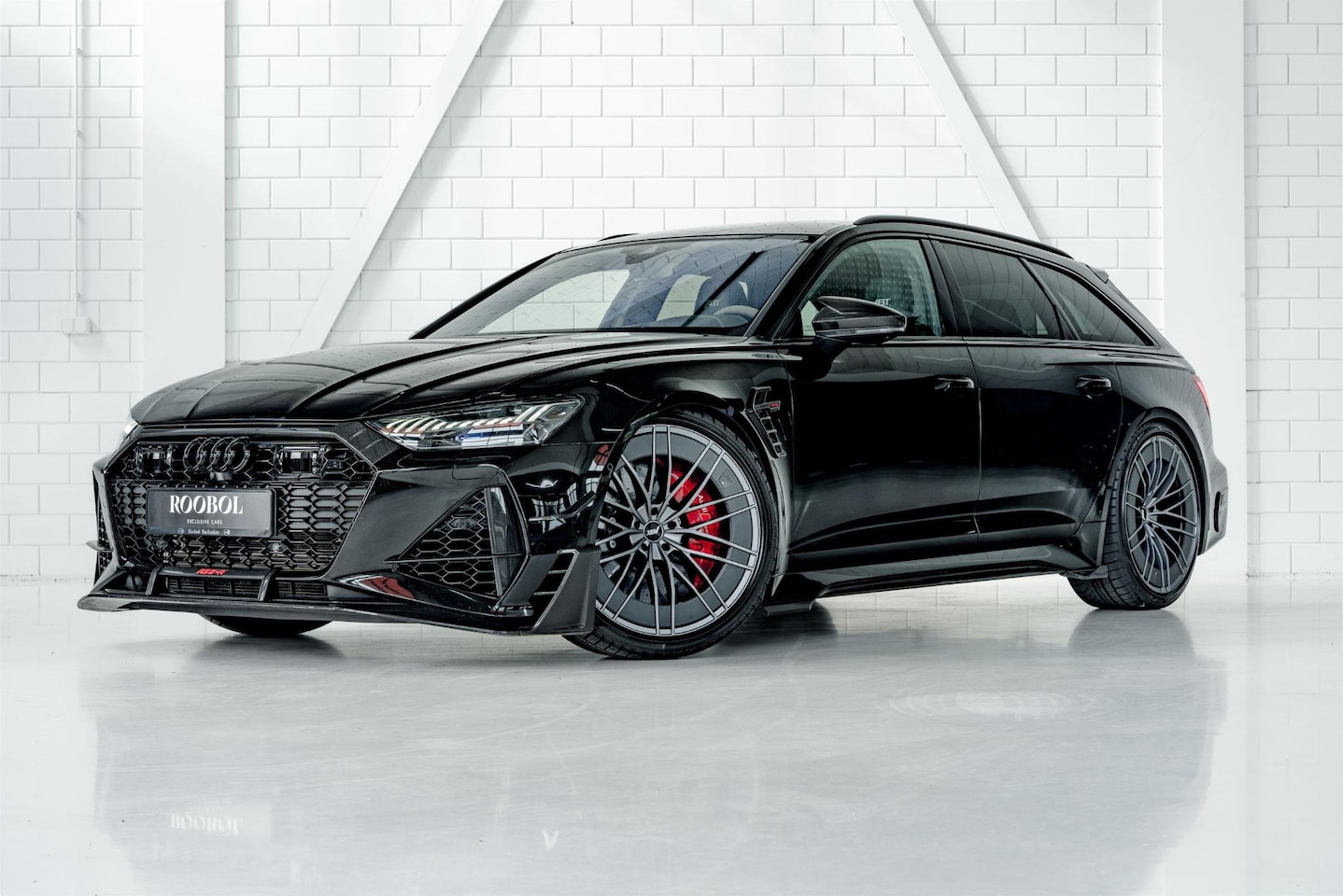 Audi RS6 - RS6-R ABT 1 OF 125 | 740 pk | Keramisch | Bang & Olufsen | - AutoWereld.nl