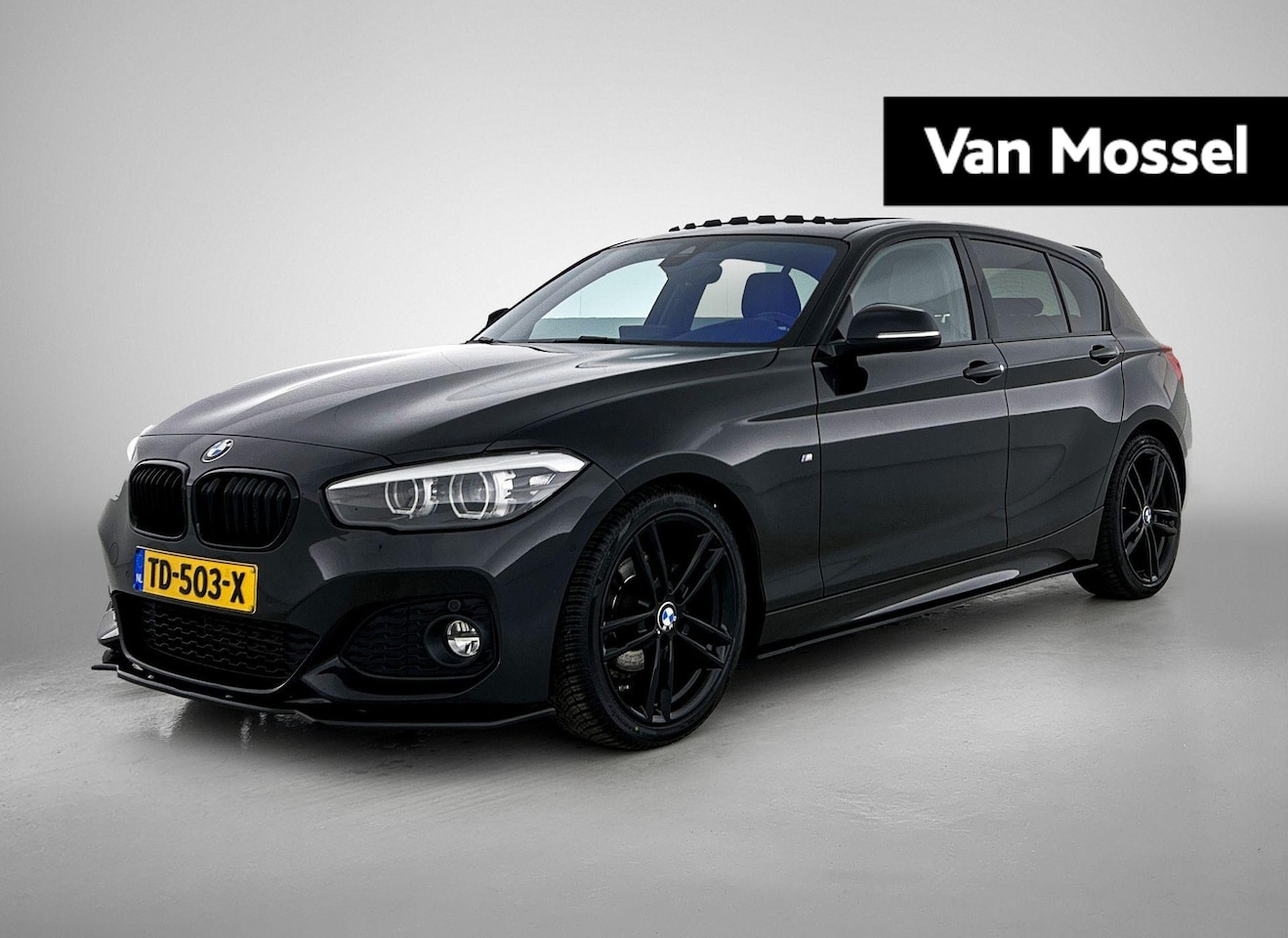 BMW 1-serie - 118i Edition M Sport Shadow High Executive | WORDT VERWACHT |  SCHUIFDAK | ACHTERUITRIJCAM - AutoWereld.nl
