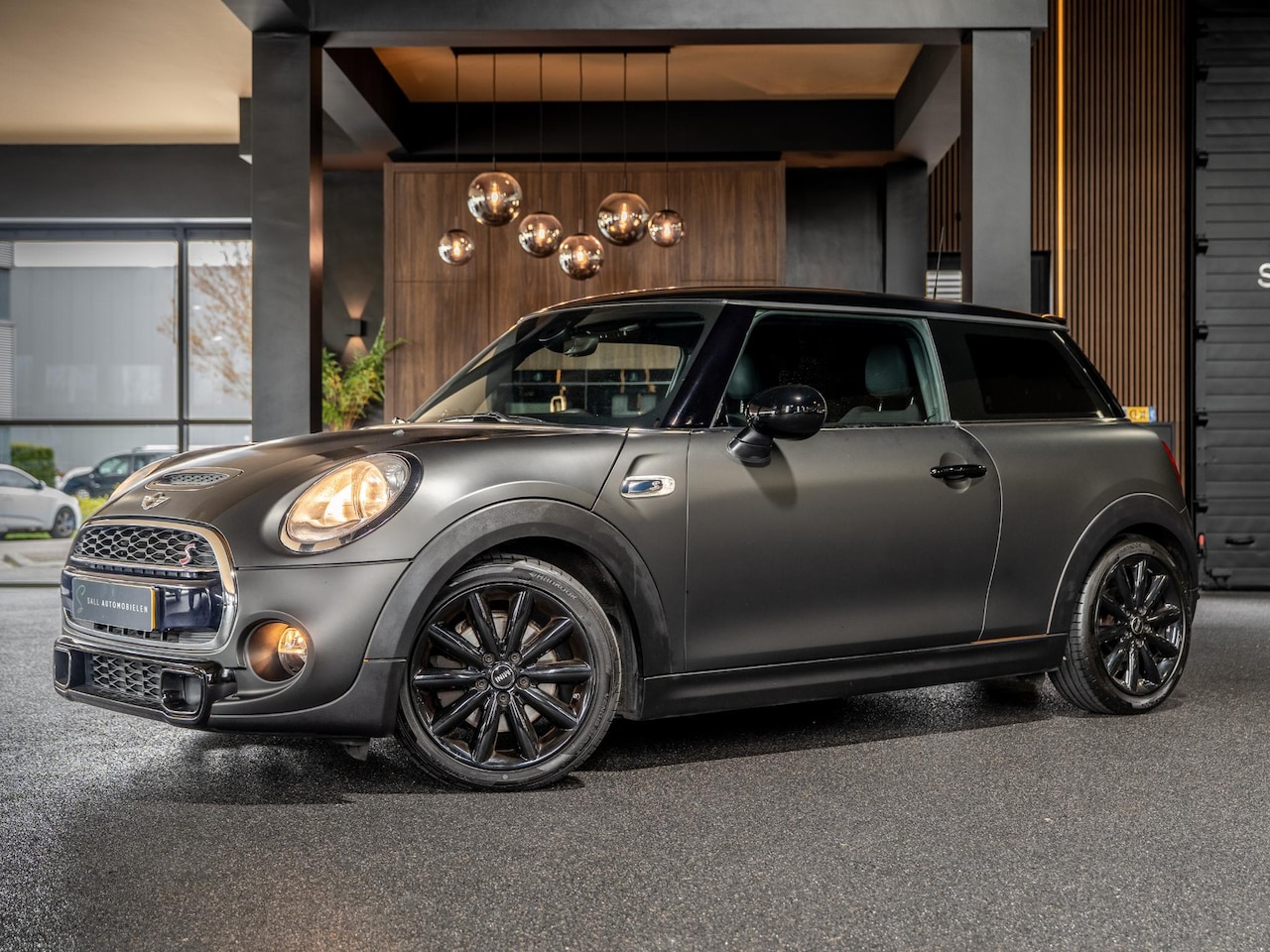 MINI Cooper S - Mini 2.0 Chili Serious Business MattZwart/Navi/Pdc - AutoWereld.nl
