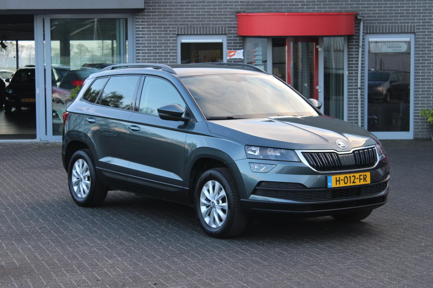Skoda Karoq - 1.0 TSI Ambition Adaptive/Camera/AppleAndroid - AutoWereld.nl