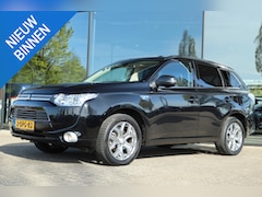 Mitsubishi Outlander - 2.0 PHEV instyle | SCHUIFDAK | LEDER | NAVI | CAMERA | KEY-LESS