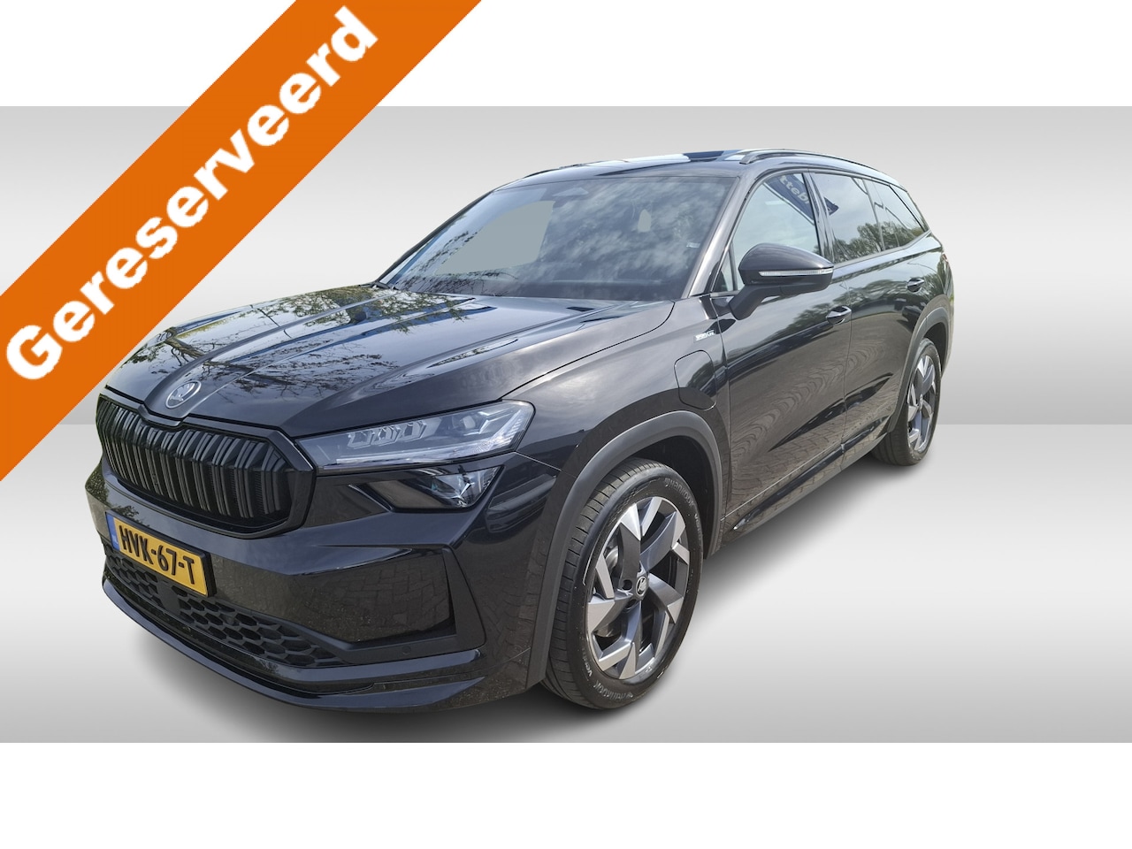 Skoda Kodiaq - 1.5 TSI PHEV Sportline Business Trekhaak / Panoramadak / 19 " - AutoWereld.nl