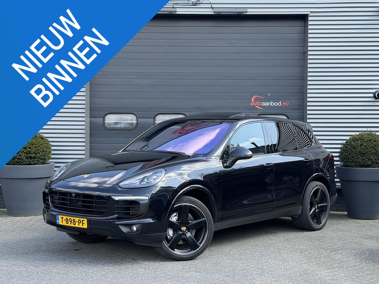 Porsche Cayenne - 4.2 D S | Panoramadak | 360* Camera | Luchtvering | Elektrische Trekhaak | Elektrische Ach - AutoWereld.nl