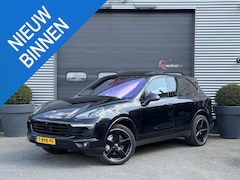 Porsche Cayenne - 4.2 D S | Panoramadak | 360* Camera | Luchtvering | Elektrische Trekhaak | Elektrische Ach