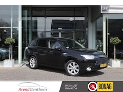Mitsubishi Outlander - 2.0 PHEV instyle+ Nieuwe APK Trekhaak / Camera / Schuifdak / Clima / Cruise / Leer