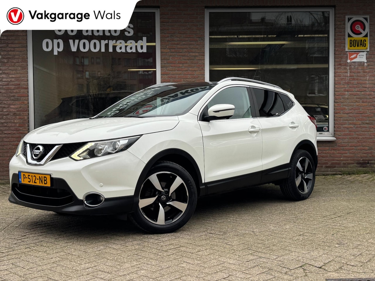Nissan Qashqai - 1.2 Connect Edition | Pano | Navi | Cruise | Clima |Velgen | 360 Camera - AutoWereld.nl
