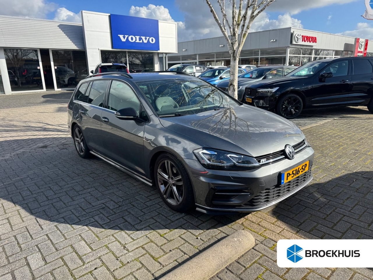 Volkswagen Golf Variant - 1.4 TSI Highline Business R 125PK | Trekhaak | Glazen panorama-dak | Stoelverwarming | 17" - AutoWereld.nl