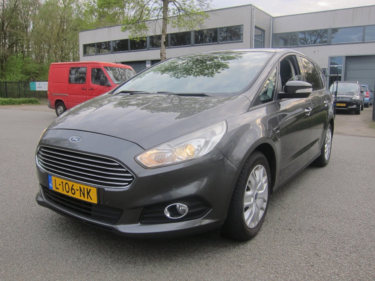 Ford S-Max - 2.0 TDCi Titanium APK 05-2027 TREKHAAK !! - AutoWereld.nl