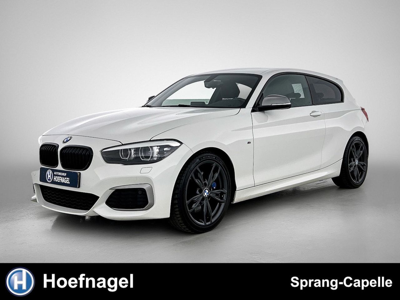 BMW 1-serie - M140i xDrive | Stoelverwarming | Cruise Control | Navigatie - AutoWereld.nl
