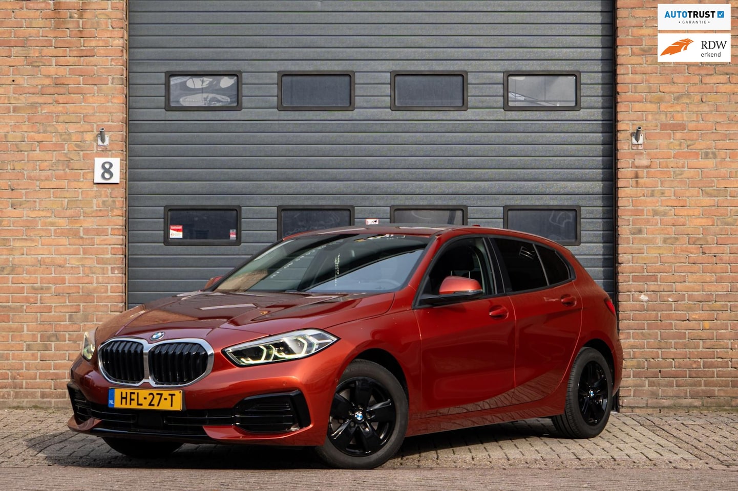 BMW 1-serie - 118i High Executive Pano automaat Sfeer / Virtual/| Carplay / Adaptive Cruise - AutoWereld.nl