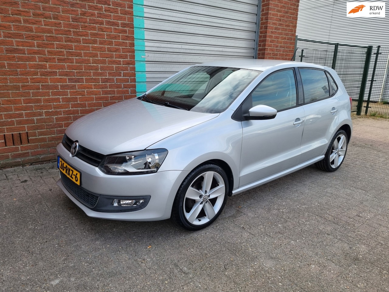 Volkswagen Polo - 1.4-16V Highline 5-Drs Airco! Bj:2010 - AutoWereld.nl