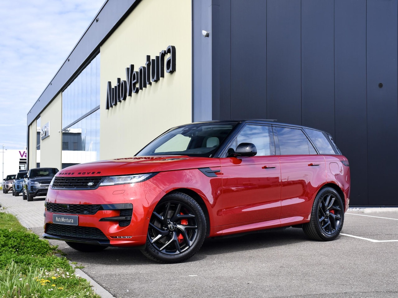 Land Rover Range Rover Sport - 3.0 P460e SE PHEV | Black Pack | Stuurwiel verwarming | Softclose | Schuif- /kantel Pano l - AutoWereld.nl