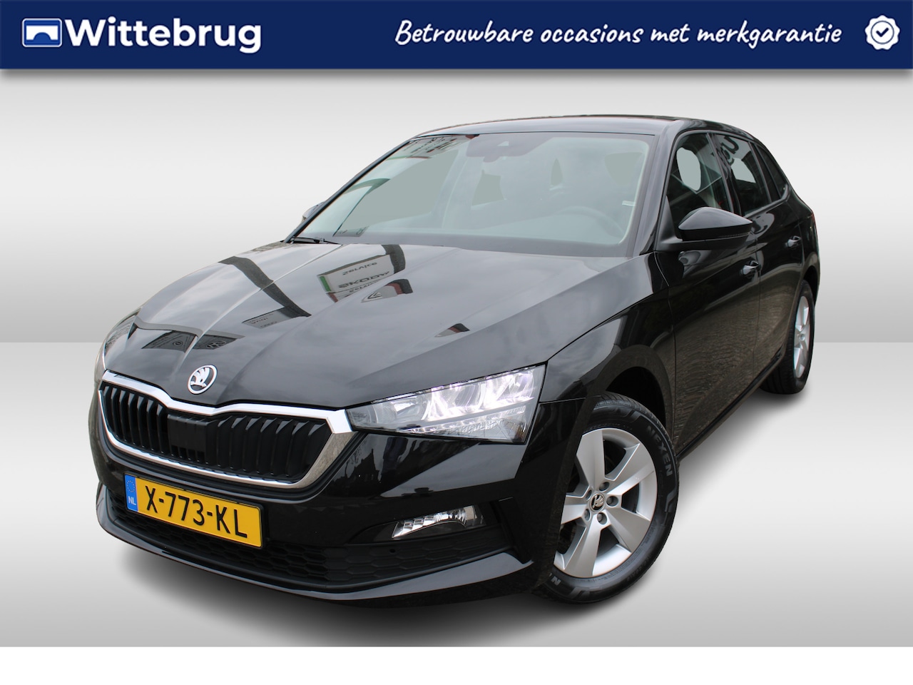 Skoda Scala - 1.0 TSI 110pk Ambition / Navigatie by APP / Airco / LED / LM 16 inch - AutoWereld.nl