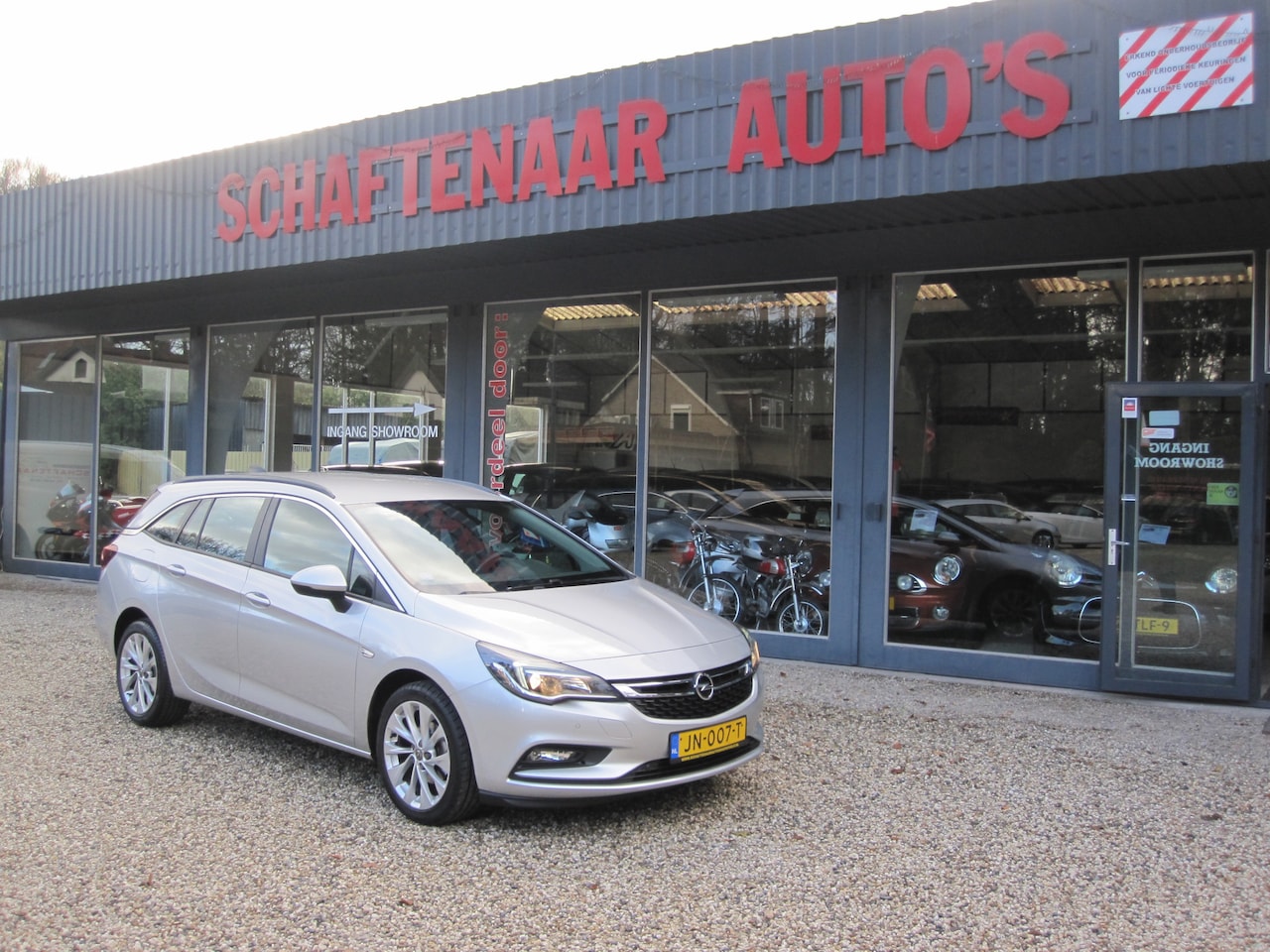 Opel Astra Sports Tourer - 1.0 Edition zeer mooi en lux apk 31-01-2027 - AutoWereld.nl