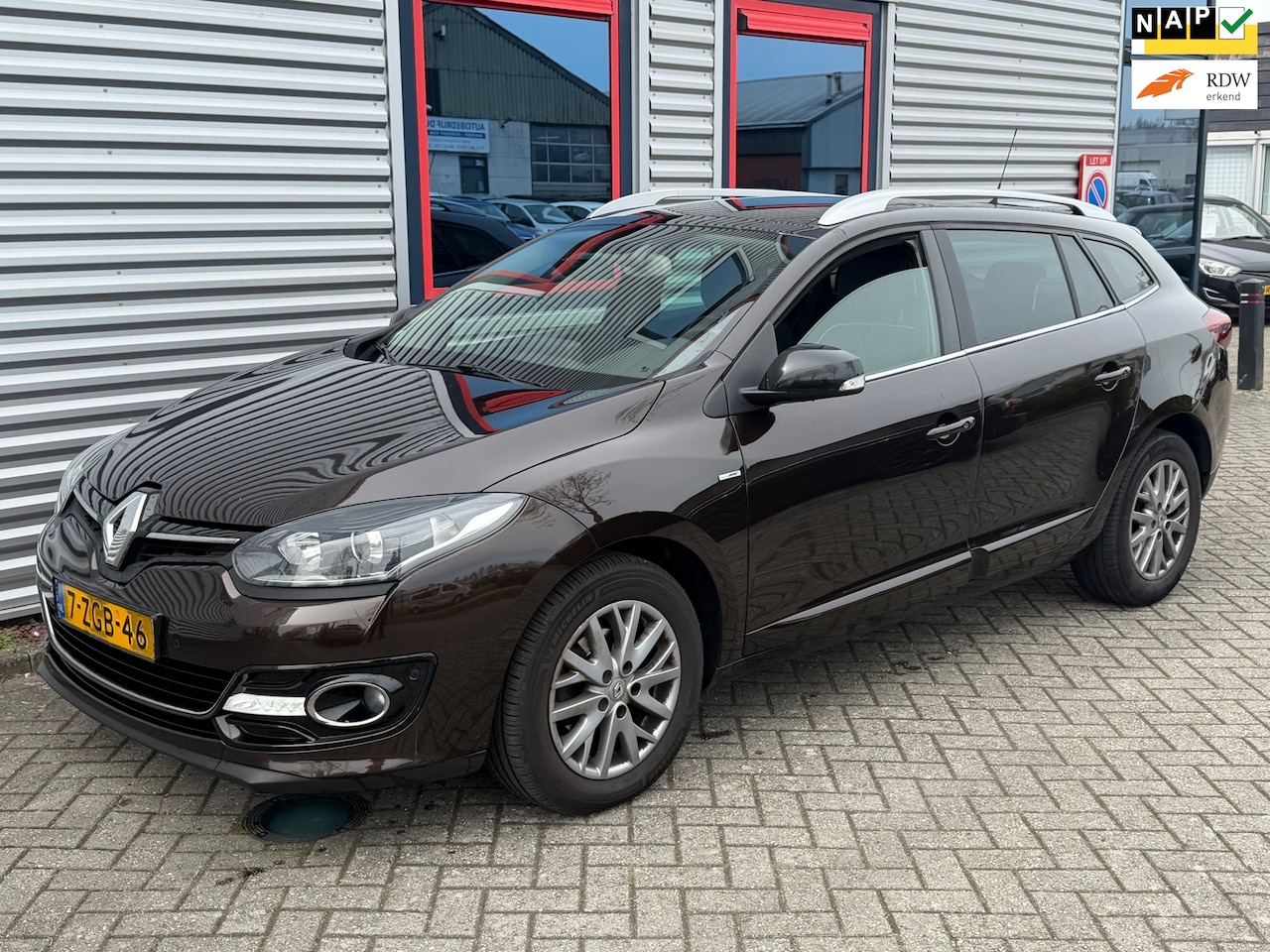 Renault Mégane Estate - 1.5 dCi Bose Leder R-Link Panoramadak - AutoWereld.nl