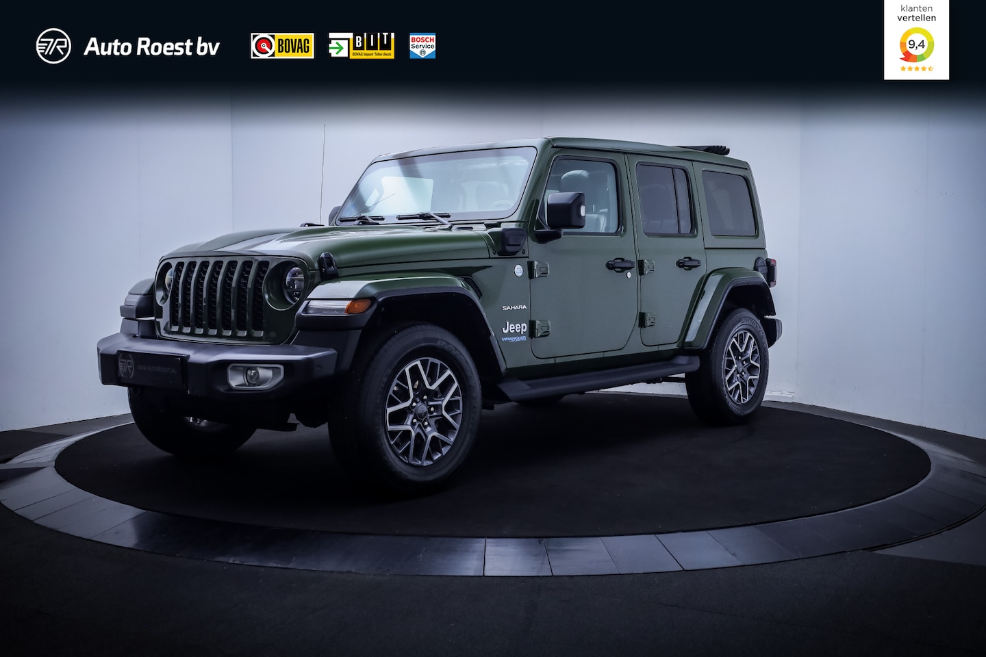 Jeep Wrangler Unlimited - 4xe 380 Sahara 1e Eig. SARGE GREEN | SOFTTOP | FULL LED | CAMERA | CARPLAY | STUUR+STOELVE - AutoWereld.nl