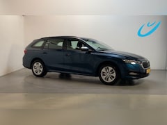 Skoda Octavia Combi - 1.0 TSI 110pk Business Edition Parkeersensoren Navigatie DAB+ App-Connect