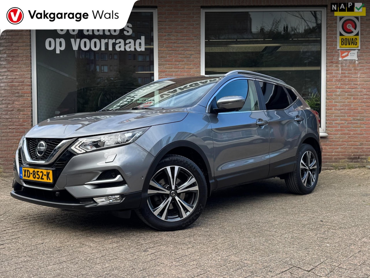 Nissan Qashqai - 1.2 N-Connecta| Panorama| Clima | 360 Camera| Navi | Velgen | Stoelverwarming - AutoWereld.nl