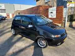 Fiat Punto - 1.2-16V SportSound nieuwe apk