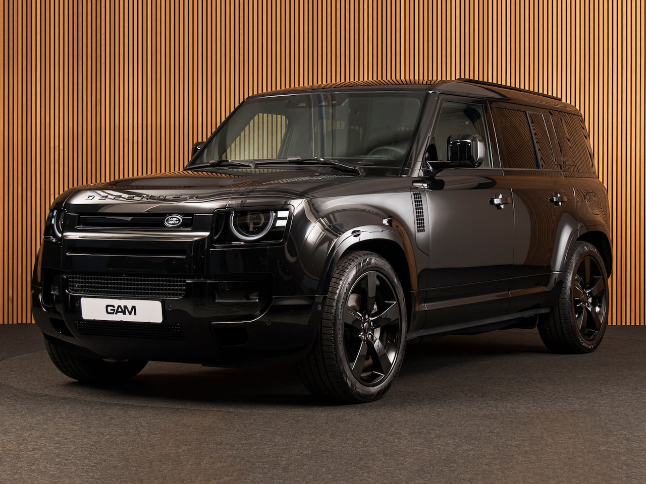 Land Rover Defender 110 - 2.0 P300e 110 X-Dynamic HSE MY26 | PANO | HUD | 22" | MERIDIAN - AutoWereld.nl