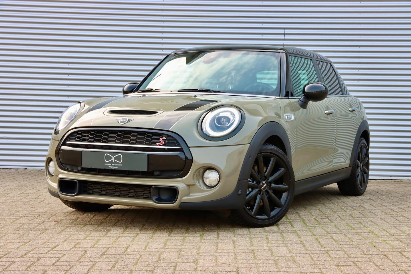 MINI Cooper S - Mini 2.0 | NAVIGATIE | CAMERA | CRUISE CONTROL | STOELVERWARMING - AutoWereld.nl