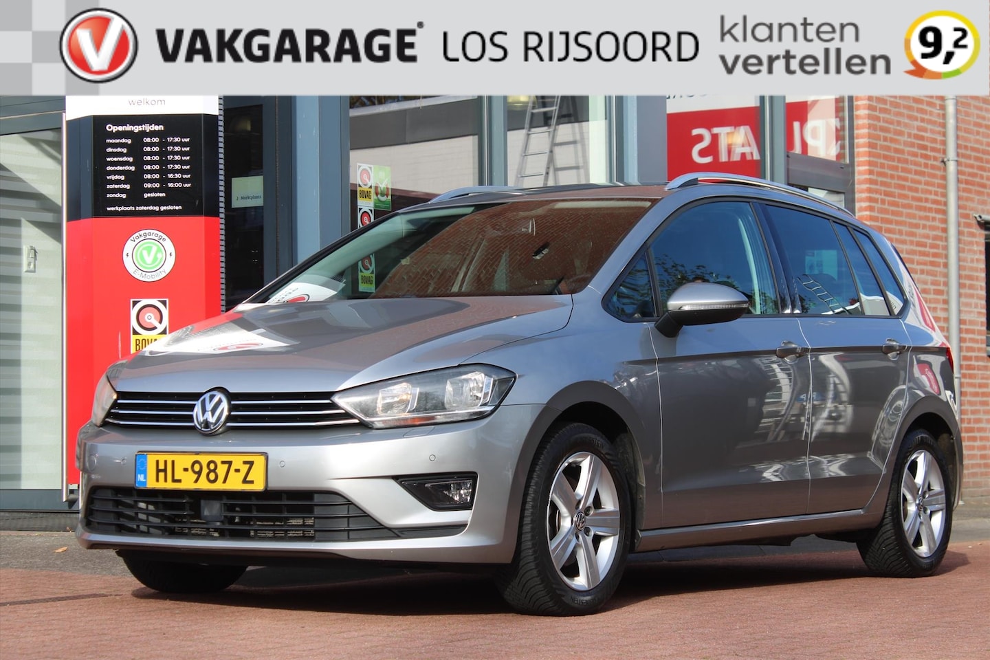 Volkswagen Golf Sportsvan - 1.4 TSI *Highline* | Trekhaak | Cruise & Climate Control | Stoelverwarming | PDC | Bluetoo - AutoWereld.nl