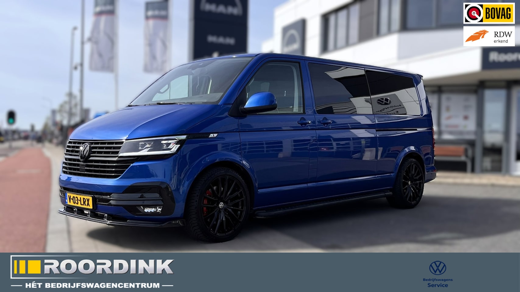 Volkswagen Transporter - 150 pk DSG Bulli L2 Dubbele cabine, Exclusieve uitvoering, 20" LMV, sidesteps, kleuraccent - AutoWereld.nl