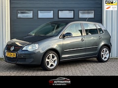 Volkswagen Polo - 1.4-16V Optive AIRCO / NAP / LEES TEKST