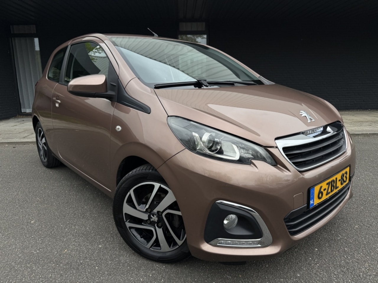 Peugeot 108 - 1.0 e-VTi Allure - 68.000km - - AutoWereld.nl