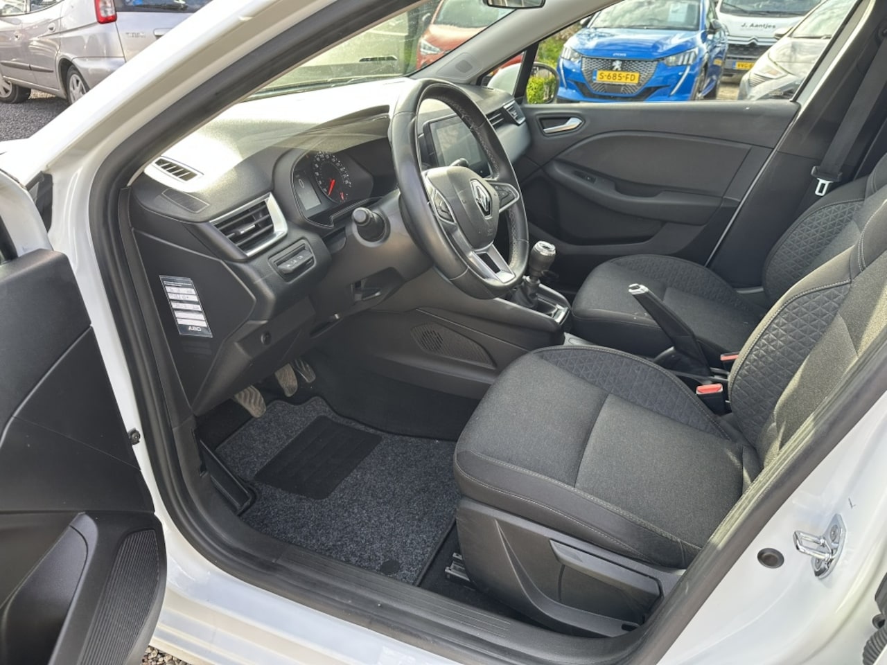 Renault Clio - 1.0 Zen Navigatie/Carplay/Trekhaak