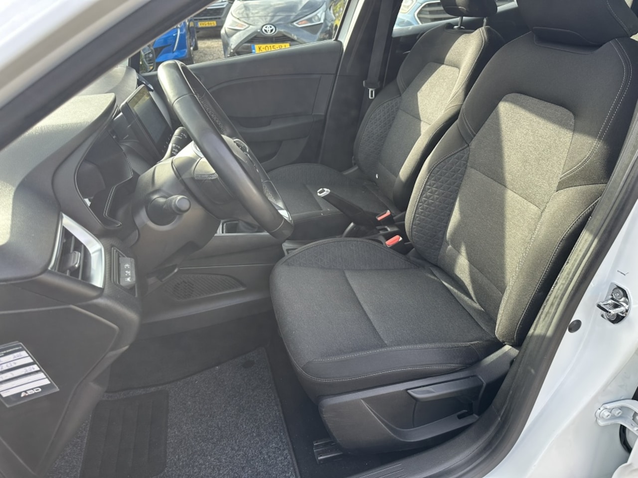 Renault Clio - 1.0 Zen Navigatie/Carplay/Trekhaak