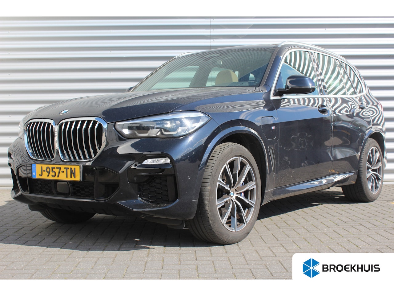 BMW X5 - XDRIVE45E 394PK HIGH EXECUTIVE M-SPORT AUTOMAAT / NAVI / LEDER / FULL-LED / CLIMA / 20" LM - AutoWereld.nl