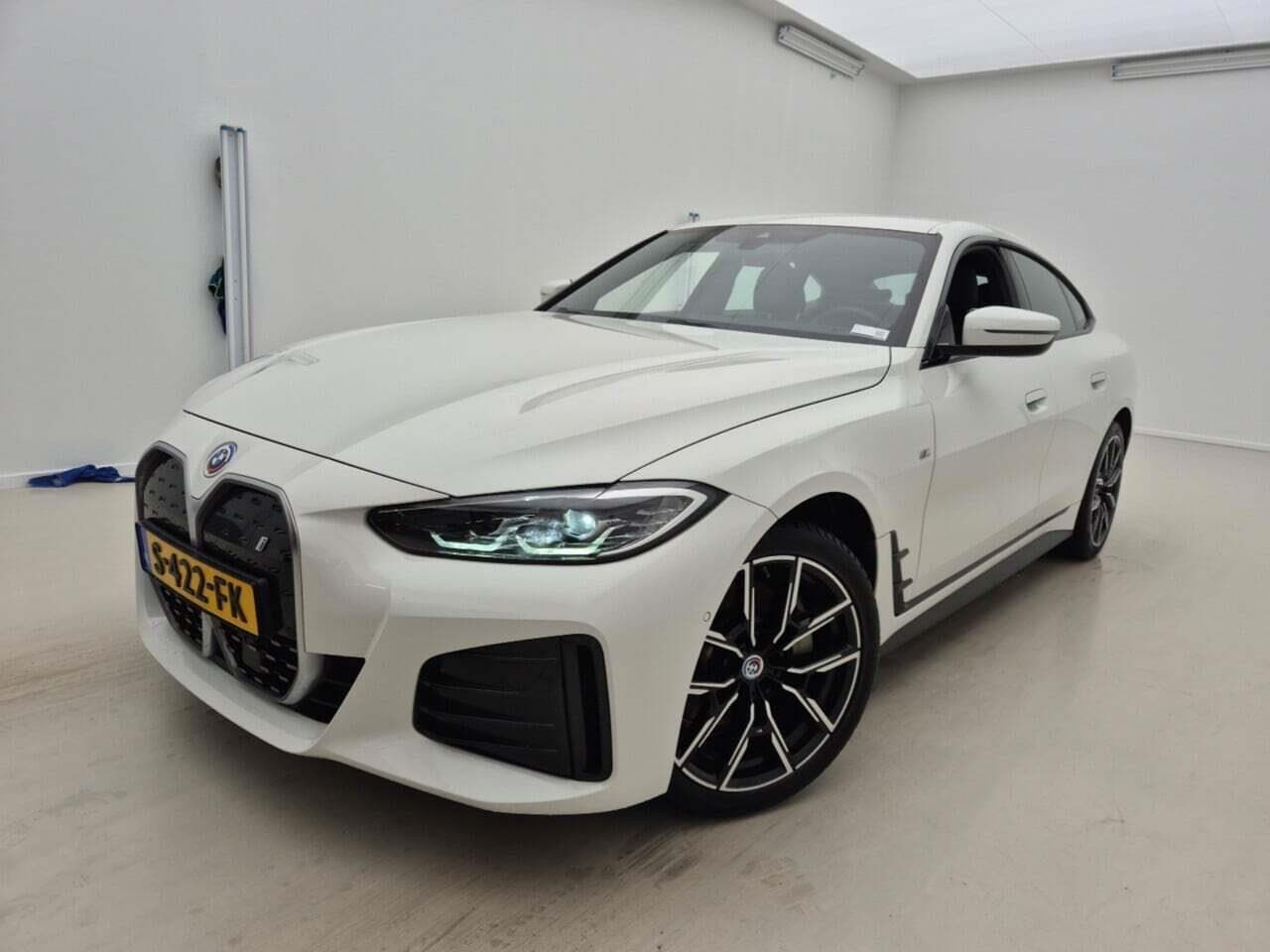 BMW i4 - eDrive40 M-Sport 84KWH/Garantie - AutoWereld.nl