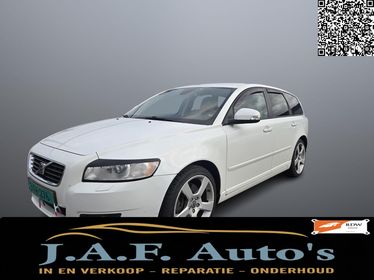Volvo V50 - 2.4 D5 Edition II Leder apk mooie auto ! - AutoWereld.nl