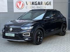 Volkswagen T-Roc - 1.5 TSI Sport Black Style BLACKSTYLE, NAV/CAM, PANO, TREKHAAK