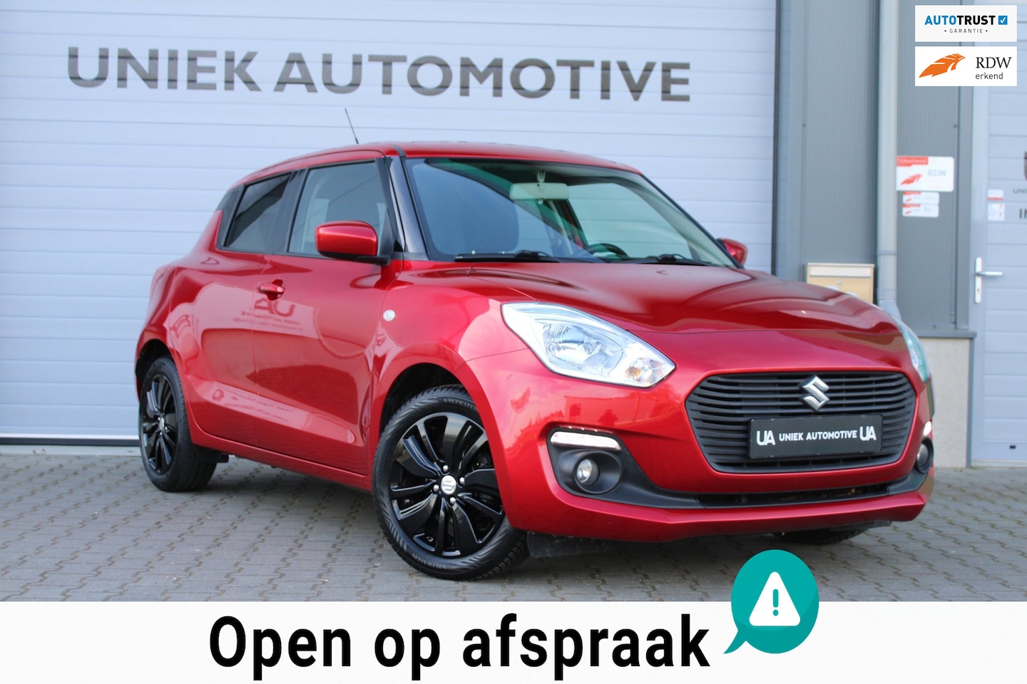 Suzuki Swift - 1.2 SELECT | CAMERA | NAVIGATIE | LED | AIRCO | PDC | NETTE AUTO! - AutoWereld.nl