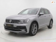 Volkswagen Tiguan - 1.4 TSI ACT Connected Series R-LINE DSG CARPLAY