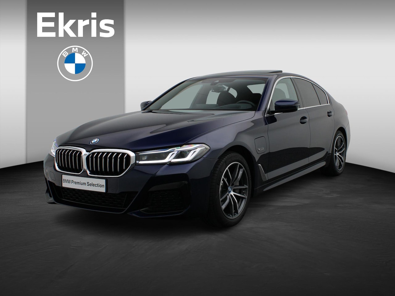 BMW 5-serie - Sedan 530e High Executive | M Sportpakket | Parking Pack| Stuurwielrand Verwarmd | Schuifd - AutoWereld.nl