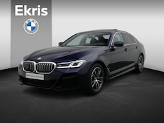 BMW 5-serie - Sedan 530e High Executive | M Sportpakket | Parking Pack| Stuurwielrand Verwarmd | Schuifd