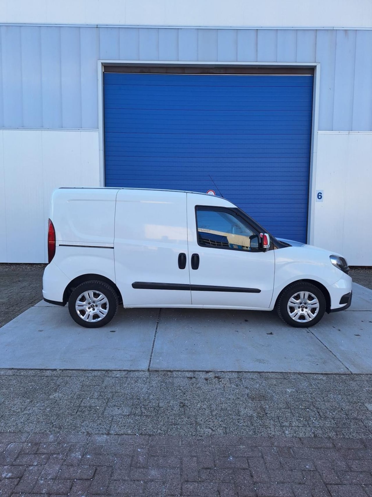 Fiat Doblò Cargo - 1.6 MJ L1H1 1.6 MJ L1H1 - AutoWereld.nl