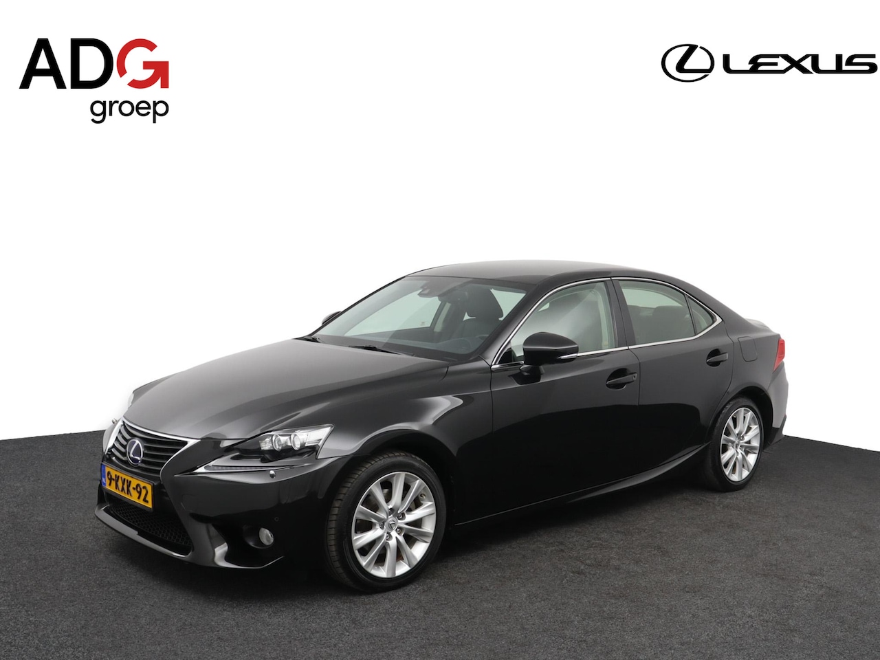 Lexus IS - 300h 25th Edition | Origineel NL! | Dealeronderhouden | Parkeersensoren | DAB - AutoWereld.nl