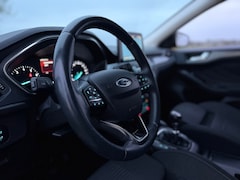 Ford Focus - 1.0 EcoBoost Active Business | 1e Eigenaar | B&O | Camera | Apple CarPlay/Android Auto | S